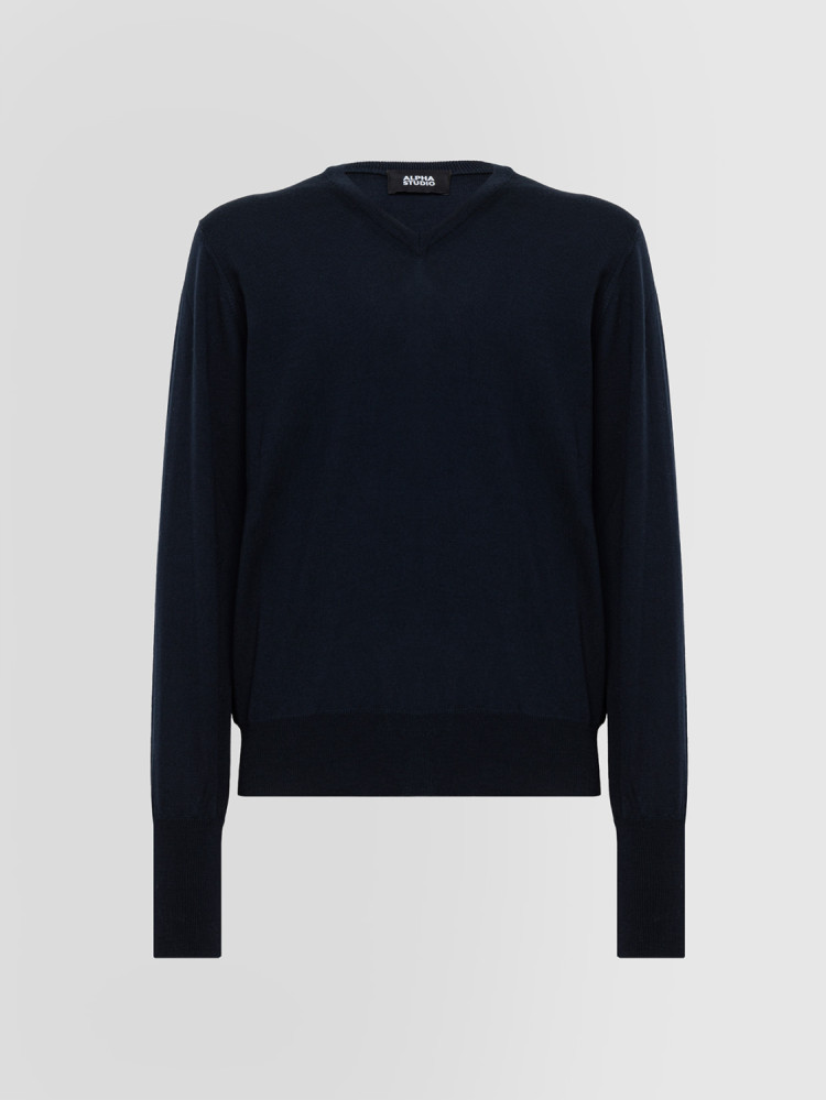 V-NECK SWEATER IN MERINO WOOL